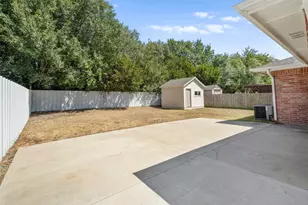 1626 Canary Island Ct, Dallas, TX 75217 - Photo 21