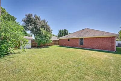 907 Clear Creek Drive, Arlington, TX 76001 - Photo 27