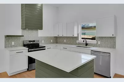 914 N 10th Street, Waco, TX 76707 - Photo 9