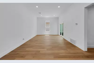 914 N 10th Street, Waco, TX 76707 - Photo 5