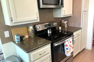 2610 N Casa Blanca Ct, Arlington, TX 76015 - Photo 5