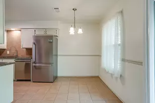2610 N Casa Blanca Ct, Arlington, TX 76015 - Photo 11