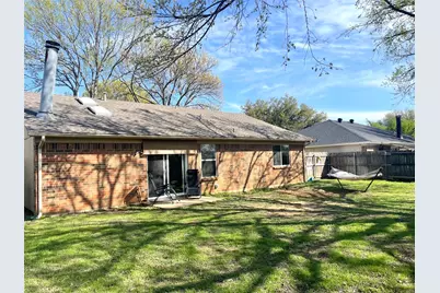 2610 N Casa Blanca Court, Arlington, TX 76015 - Photo 19
