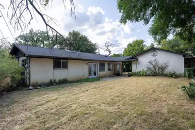 112 Oaktree Drive, Highland Village, TX 75077 - Photo 3