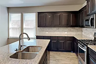 2606 Lavender Ln, Glenn Heights, TX 75154 - Photo 3