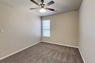 2606 Lavender Ln, Glenn Heights, TX 75154 - Photo 9
