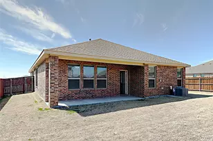 2606 Lavender Ln, Glenn Heights, TX 75154 - Photo 17
