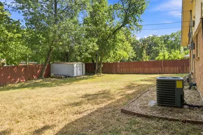 1817 Ellington Drive, Fort Worth, TX 76112 - Photo 29