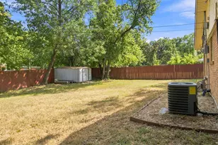 1817 Ellington Dr, Fort Worth, TX 76112 - Photo 29