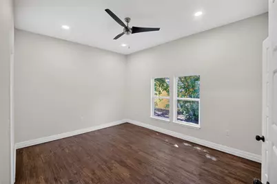 314 N Anglin Street, Cleburne, TX 76031 - Photo 17