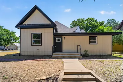 314 N Anglin Street, Cleburne, TX 76031 - Photo 1