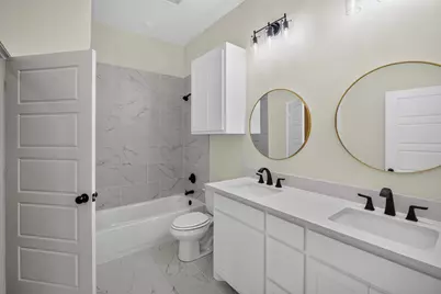 314 N Anglin Street, Cleburne, TX 76031 - Photo 13
