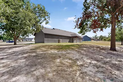 1069 Hereford Drive, Springtown, TX 76082 - Photo 25