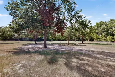 1069 Hereford Drive, Springtown, TX 76082 - Photo 27