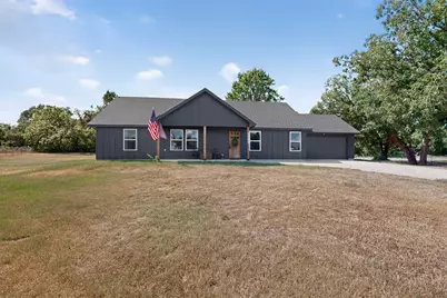 1069 Hereford Drive, Springtown, TX 76082 - Photo 3