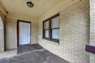 2813 E Rosedale St, Fort Worth, TX 76105 - Photo 5