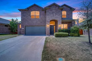 1104 Larkspur Ln, Cleburne, TX 76033 - Photo 1