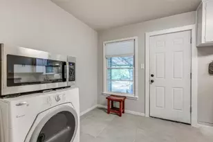 1004 Cordell St, Denton, TX 76201 - Photo 11