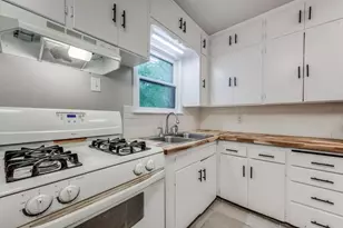 1004 Cordell St, Denton, TX 76201 - Photo 9