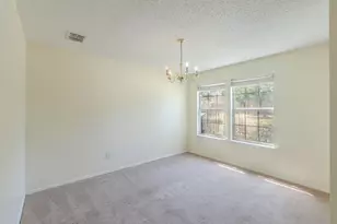 2415 Mallory Ln, Lancaster, TX 75134 - Photo 9