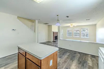 2415 Mallory Lane, Lancaster, TX 75134 - Photo 5