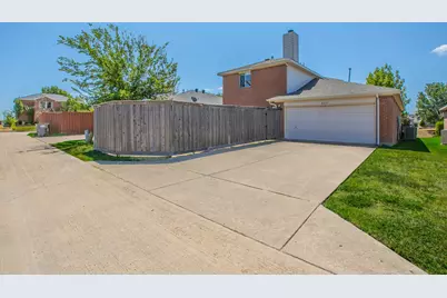 2415 Mallory Lane, Lancaster, TX 75134 - Photo 31