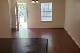 1618 Bois D'Arc St, Commerce, TX 75428 - Photo 5