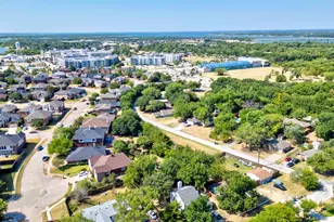 111 Faye Cir, Little Elm, TX 75068 - Photo 25