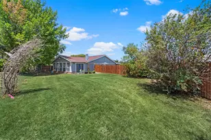 1706 Delaford Cir, Carrollton, TX 75007 - Photo 25