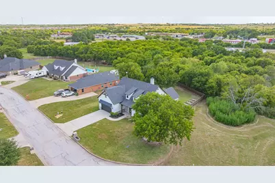 545 McKittrick Court, Godley, TX 76044 - Photo 37