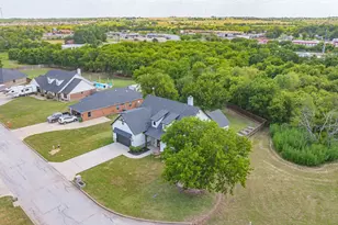 545 McKittrick Ct, Godley, TX 76044 - Photo 37