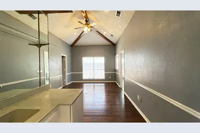 4023 Lawngate Drive, Dallas, TX 75287 - Photo 7