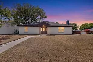 6000 Cool Springs Dr, Arlington, TX 76001 - Photo 1