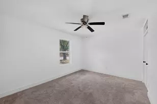 6000 Cool Springs Dr, Arlington, TX 76001 - Photo 21