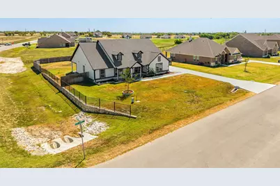 107 Red Cliff Court, Rhome, TX 76078 - Photo 33