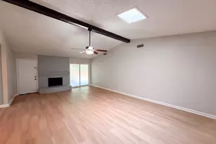 922 Meadowdale Cir, Garland, TX 75043 - Photo 5