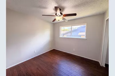 922 Meadowdale Circle, Garland, TX 75043 - Photo 11