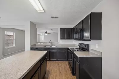 2609 Diver Court, Fort Worth, TX 76119 - Photo 9