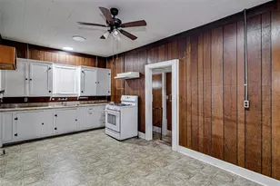 507 W Heard St, Cleburne, TX 76033 - Photo 7