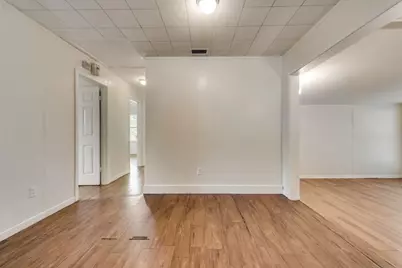 1001 S Carlton Street, Ennis, TX 75119 - Photo 9