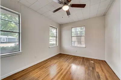 1001 S Carlton Street, Ennis, TX 75119 - Photo 13
