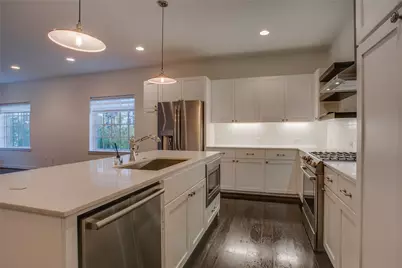 602 Finley Court, Dallas, TX 75208 - Photo 13