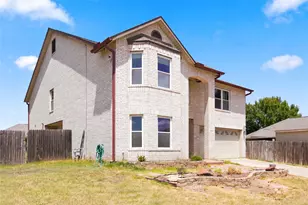5312 Dillon Cir, Haltom City, TX 76137 - Photo 1