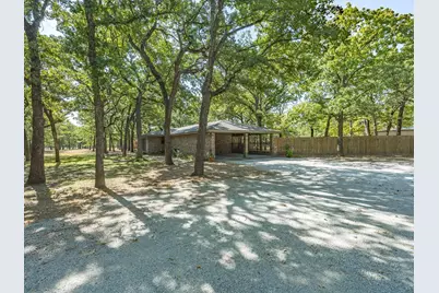 194 Pr 203, Bowie, TX 76230 - Photo 3
