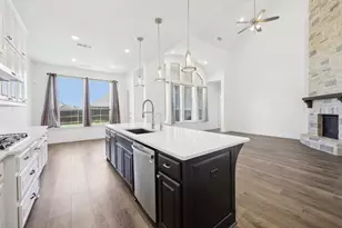 4101 Hawthorn Dr, Aubrey, TX 76227 - Photo 9