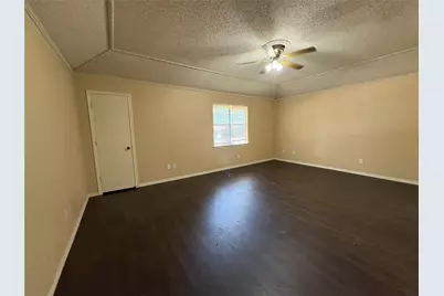 1025 Cloverdale Lane, DeSoto, TX 75115 - Photo 17