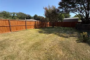 1025 Cloverdale Ln, DeSoto, TX 75115 - Photo 23