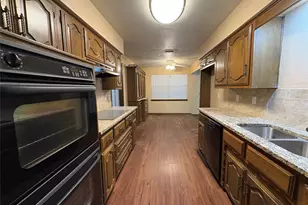 1025 Cloverdale Ln, DeSoto, TX 75115 - Photo 7