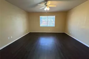 1025 Cloverdale Ln, DeSoto, TX 75115 - Photo 15