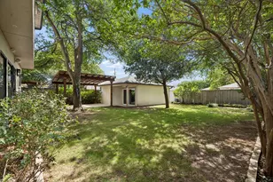 9847 Ontario Ln, Dallas, TX 75220 - Photo 33